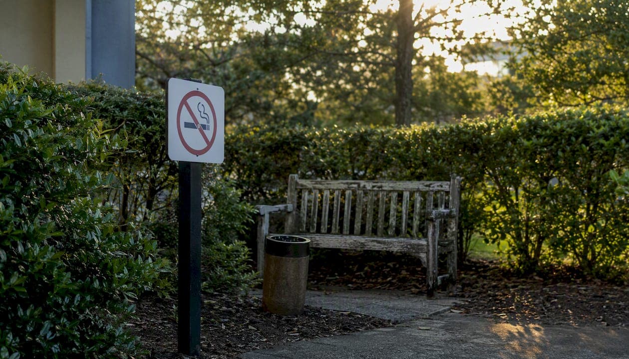Smoking in Rehab: What U.S. Policies Actually Allow